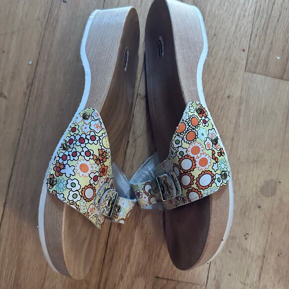 Dr. Scholls Original 10? Exercise Sandals Clogs Floral Daisy Wooden Sole Boho - Picture 7 of 16
